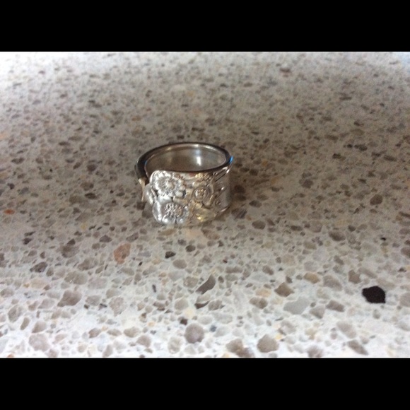April 1950 spoon ring - Picture 2 of 6